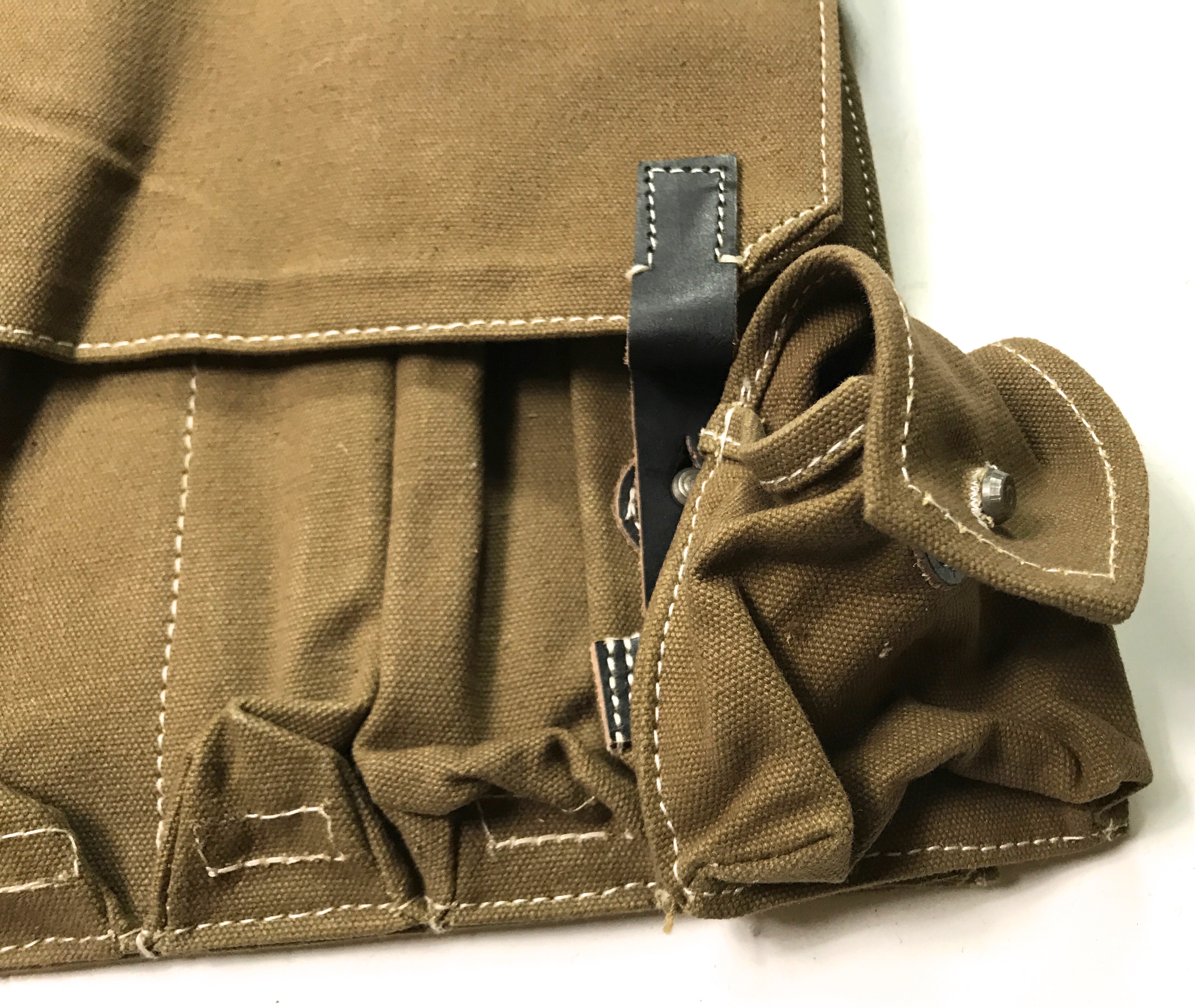 MP40 AMMO POUCH, 6 CELL- OLIVE | Man The Line