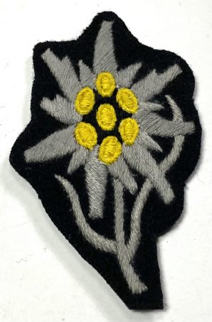 SS MOUNTAIN TROOPER CAP INSIGNIA-ENLISTED