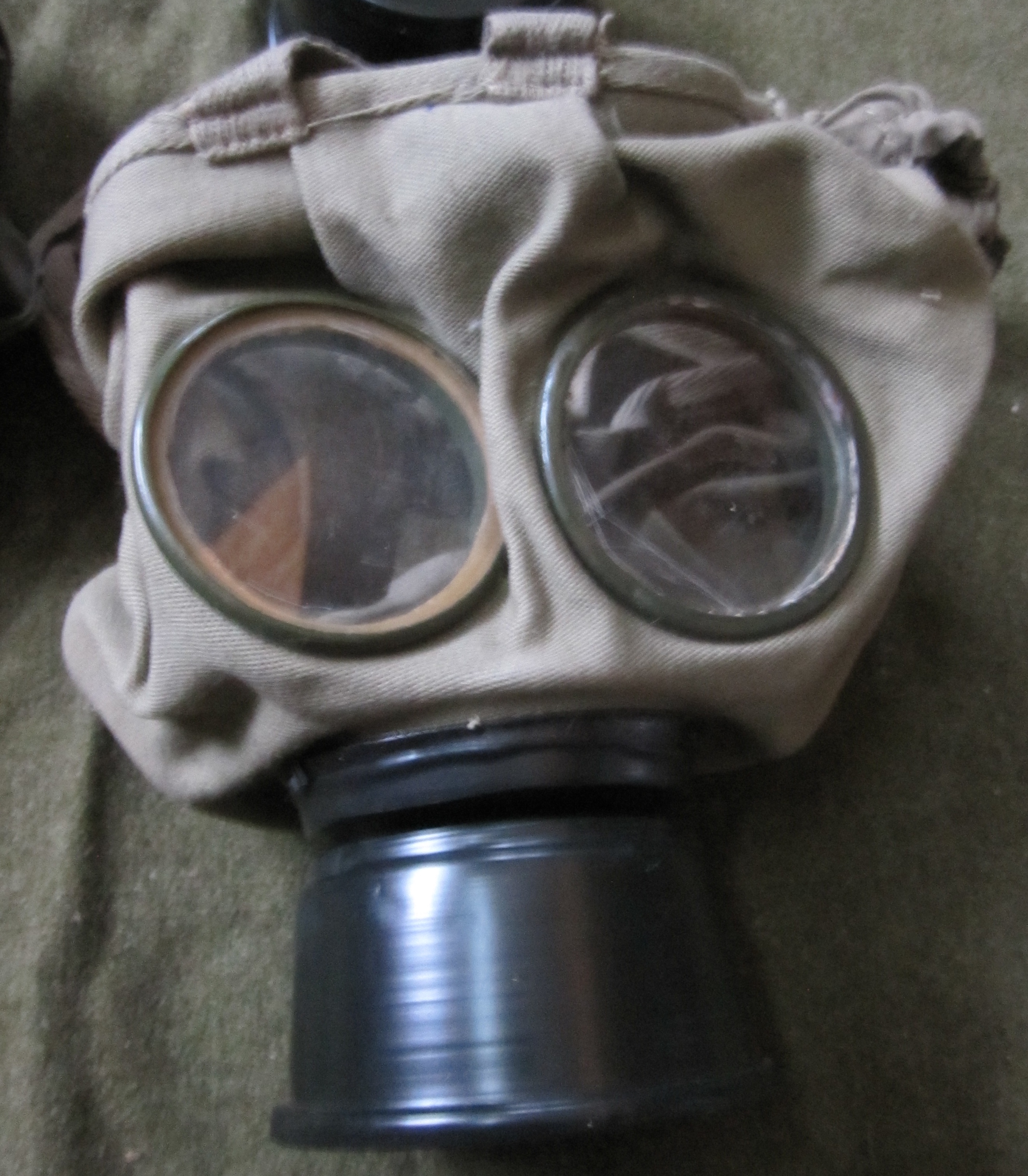 M1915 Gas Mask Carry Bag Man The Line