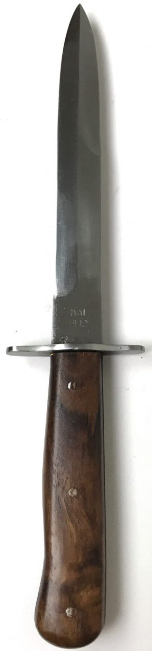 BOOT FIGHTING KNIFE AND CARRY SCABBARD