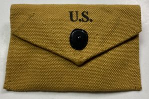 M1924 FIRST AID CARRY POUCH-KHAKI